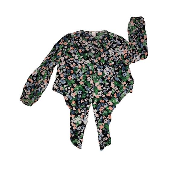 H&M Top Women’s Size M Floral Hem Tie Crop Top Quarter Sleeve Button Front - Picture 1 of 5